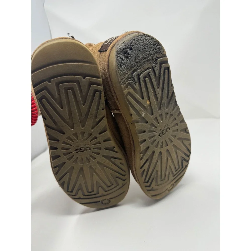 UGG Australia‎ Classic Short 5825 Brown Suede Leather Shearling Winter Boots W6